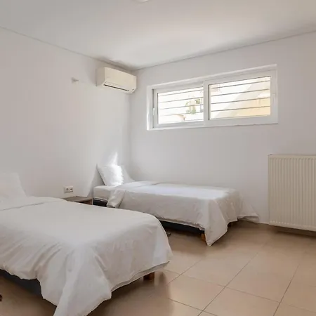 Elvita Luxurious * Spata (East Attica)